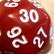 Sorsoláshoz és valószínűségszámításhoz – Piros harmincoldalú dobókocka (harminc lappal bíró háromdimenziós test)