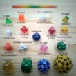 Választék (méret- és színváltozatok) - tízoldalú kocka játékos feladatokhoz - csapatépítéshez