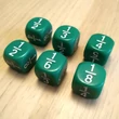 16 mm-es élhosszú dobókocka törtekkel (½;⅓;¼;⅕;⅙;⅛) az egyes lapjain – maths dice