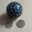 Fekete százoldalú dobókoca fehér számokkal – Sorsoláshoz és tanórai játékos feladatokhoz – Black 100-faced dice for teaching w white numbers