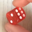 Hagyományos dobókocka 18 mm-es élhosszal – Társasjátékokhoz és tanórai játékos feladatokhoz – Classic dot dice
