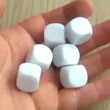 16 mm-es szabadon alakítható fehér dobókocka – gravírozható – blank white customizable acrylic dice