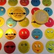 Matrica - mosolygós arcok smiley-k fémesen csillogó - 15 mm - 35 db / ív - sticker sheet set