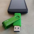 Telefonhoz is csatlakoztatható – suitable for smartphones – Kétvégű pendrive – micro USB – green – zöld