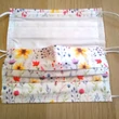 Virágmintás – Vidám színes háromrétegű maszkok orrcsíptetővel - Flower pattern colorful masks