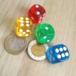 Különböző színű dobókockák egy csomagban – Négyféle szín – Different transparent colors dice pack