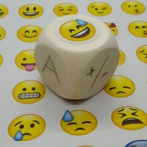 Üres, alakítható, testreszabható (írható, matricázható) felületű fakocka, több méretben - 30 mm-es