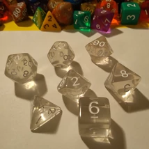 Kockakészlet lapszámozva, 7 db-os, áttetsző jéghatású - sok egyéb színben!