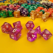 Kockakészlet lapszámozva, 7 db-os, áttetsző ametisztlila - sok egyéb színben!