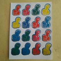 Matricakészlet - OK feltartott hüvelykujj thumbsup fémesen csillogó, 25 x 20 mm, 16 db / ív - tanarbolt.hu