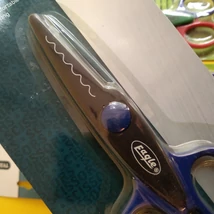 Szegélyvágó (kontúr-) olló, csúcsos hullám minta - más mintákban is elérhető - 13,5 cm