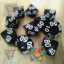 Tízoldalú kocka tízesekkel számozva (00 – 10 – ... – 80 – 90) - számoláshoz - műveletekhez - matematika- és idegen nyelvi órán - fekete