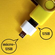 Pendrive telefonba – Átalakító USB male to micro–USB female adapter black – Plug pendrive into smart device – fehér