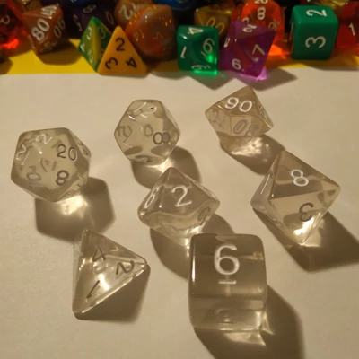 Kockakészlet lapszámozva, 7 db-os, áttetsző jéghatású - sok egyéb színben!