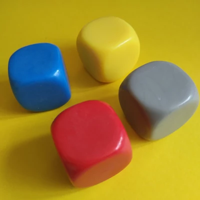 Üres dobókocka több színben - díszíthető, felmatricázható - 22 mm-es, műanyag, piros