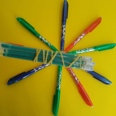 Kiradírozható toll dolgozatjavításhoz - zöld utántöltő betét (több színben!)