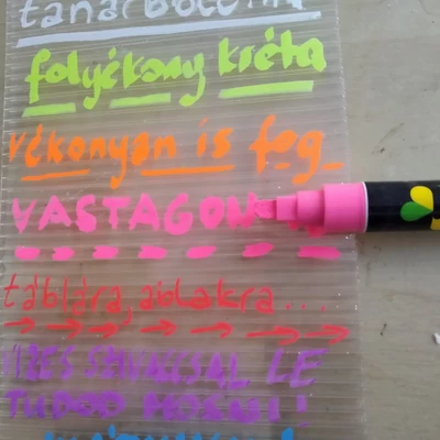 Folyékony kréta - letörölhető, táblára, üvegre, fára, fóliára, műanyagra is ír - pink