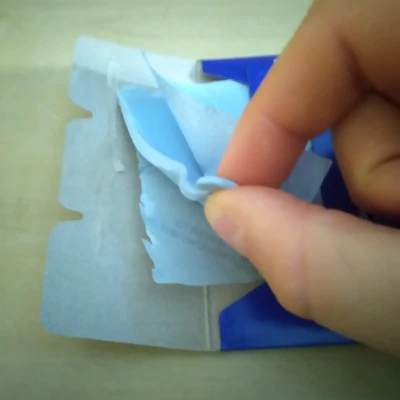 Blu - Tak újrahasználható, lágy, gyurmaállagú ragasztó - tanarbolt.hu - Játékos feladatötletek, alapanyagok, kellékek.