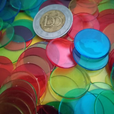 Zsetonkészlet (számozatlan) 18 mm - játékpénznek, számoláshoz, 40 db (10 db / szín)