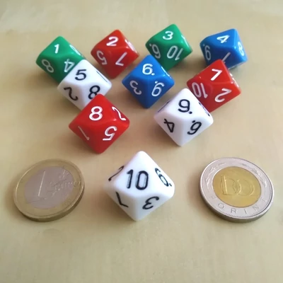 Tízoldalú kocka játékos feladatokhoz, csapatépítéshez 10-ig számozva, fehér