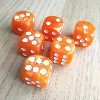 Hagyományos 16 mm-es dobókockák – Társasjátékokhoz és tanórai játékos feladatokhoz – Classic dot dice
