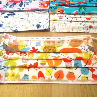 Erdei állatos mintájú eldobható orvosi szájmaszk – Vidám színes háromrétegű maszkok orrcsíptetővel - Friendly animal pattern colorful mask