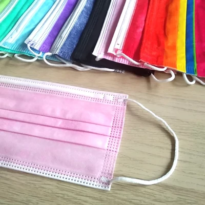Világosrózsaszín eldobható orvosi szájmaszk – Vidám színes háromrétegű maszkok orrcsíptetővel - Bright pink color mask