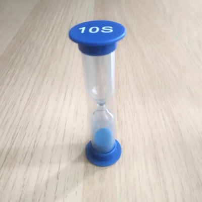 Magasság / height: 9 cm – homokóra pedagógusoknak – osztálytermi játékos feladatokhoz – történelem – anyanyelv – idegen nyelv – 10 másodperces kék